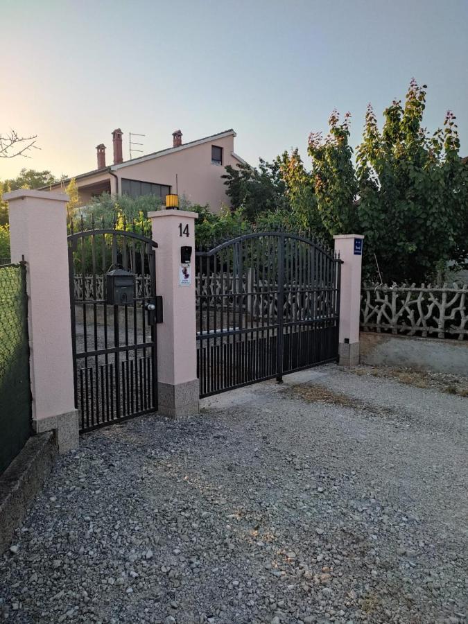 Appartamento Da Vjeri Pula Exterior photo